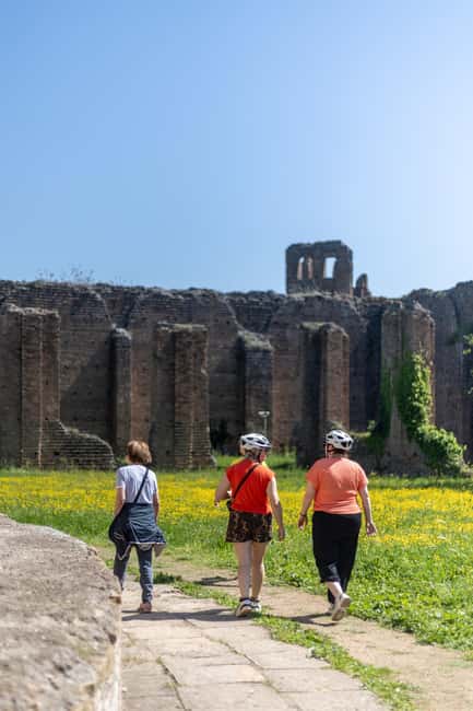 Rome:Appian Way E-bike Tour with Catacombs, Aqueducts & Food - Villa of Maxentius and the Mausoleum of Cecilia Metella