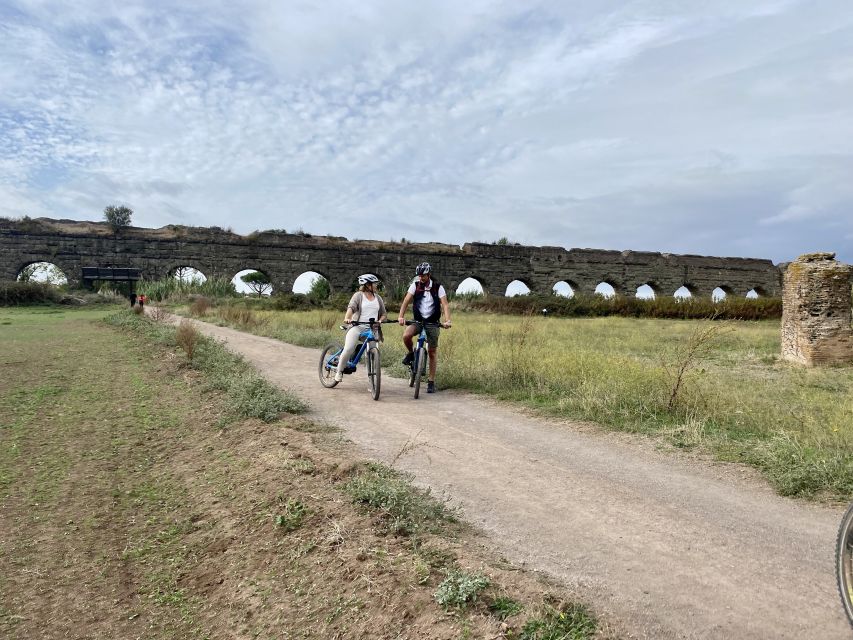 Rome:Appian Way E-bike Tour with Catacombs, Aqueducts & Food - A Roman lunch or aperitivo in the park