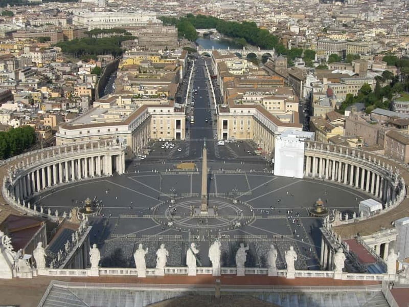 Rome: Audience Pope Leo XIV with guided tour - Walking toward St. Peter’s Square