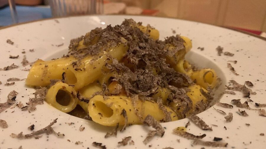 Rome: Award-Winning Roman Food Tours - Short tasting or four-hour feast