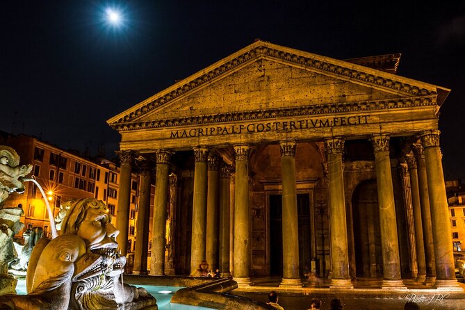 Rome by Night Walking Tour - What the guides add to the walk