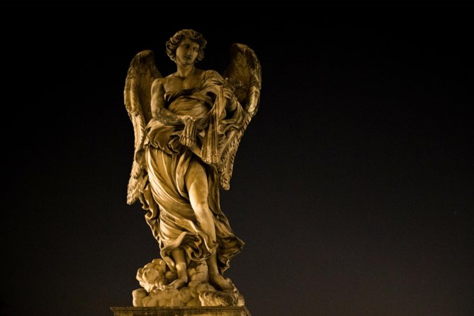 Rome by Night Walking Tour - Legends & Criminal Stories - Crossing the Tiber and hearing the haunted bridge story