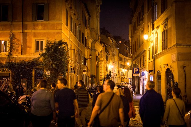 Rome by Night Walking Tour - Legends & Criminal Stories - The murderer’s house and Rome’s human villains