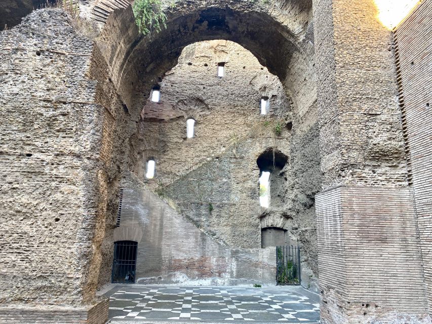 Rome: Caracalla Baths & Circus Maximus — Private or Shared - Should you book it?