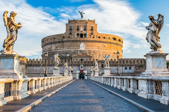 Rome: Castel Sant'Angelo Skip-the-Line Entry Ticket - Meeting the host and getting inside