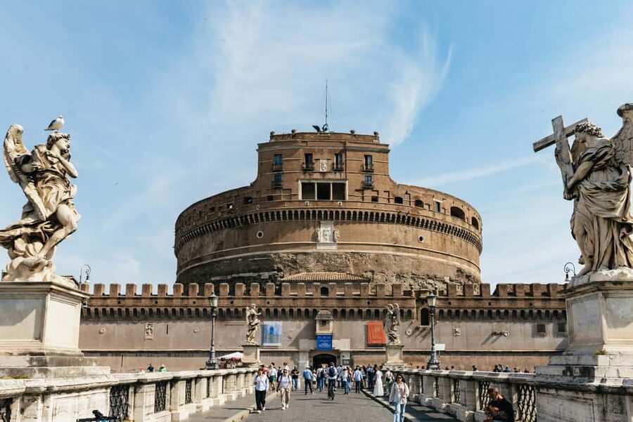 Rome: Castel Sant'Angelo Skip-the-Line Guided Tour - Why Castel Sant’Angelo makes more sense with a guide
