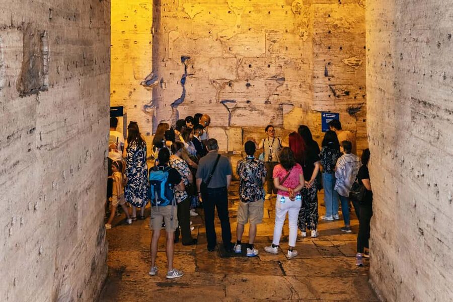Rome: Castel Sant'Angelo Skip-the-Line Guided Tour - Papal apartments, paintings, and the treasury room