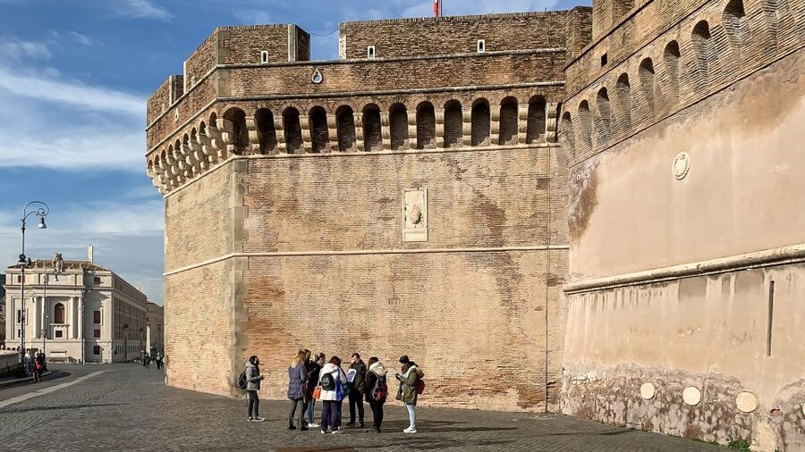 Rome: Castel Sant'Angelo Skip-the-Line Ticket - What the skip-the-line ticket actually adds