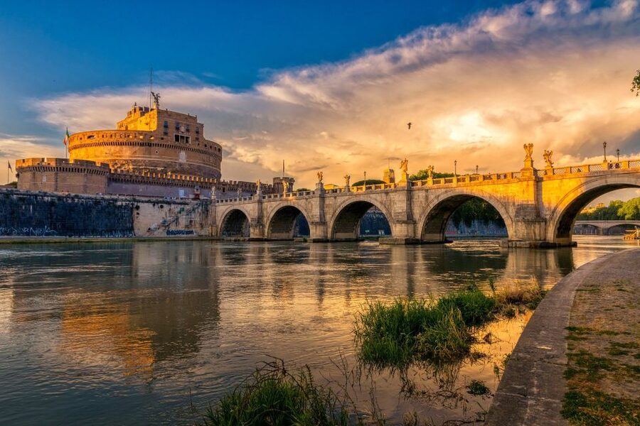 Rome: Castel Sant’Angelo Skip-the-Line Ticket & Audio Guide - Hadrian’s Mausoleum and the Roman beginning