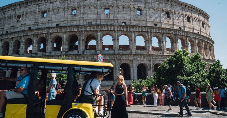 Rome: City Highlights Tour by Electric Golf Cart - Piazza Colonna and Via del Corso