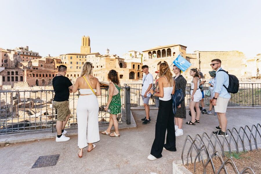 Rome: City Highlights Walking Tour - Piazza Navona and Berninis fountains