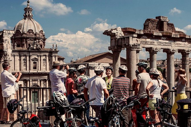 Rome City Small Group Bike Tour with quality Cannondale EBike - Piazza del Popolo and Villa Borghese