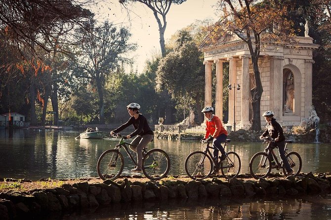 Rome City Small Group Bike Tour with quality Cannondale EBike - Piazza Venezia and the city’s layers