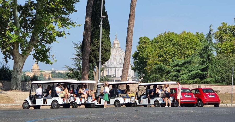 Rome: City Tour by Golf Cart with Gelato - Why a golf cart works well in Rome