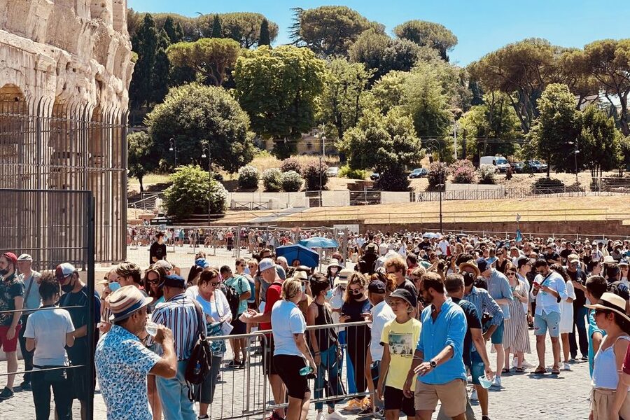 Rome: Colosseum, Arena Floor & Ancient Rome Tour - Palatine Hill and the story of Rome’s beginnings