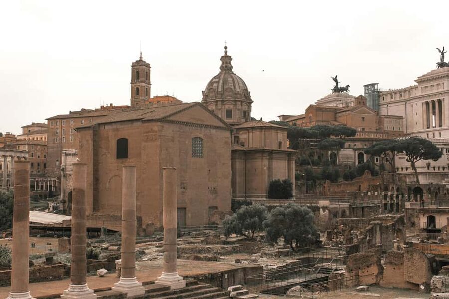 Rome: Colosseum Express Entry with Audio Guide App - Seeing Rome from Palatine Hill