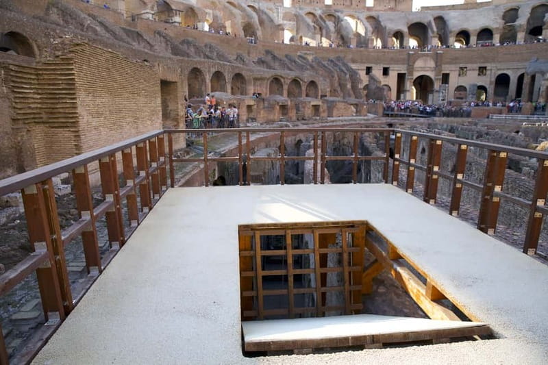 Rome: Colosseum Gladiator's Arena and Roman Forum Tour - Pace, crowds, heat, and the three-hour limit