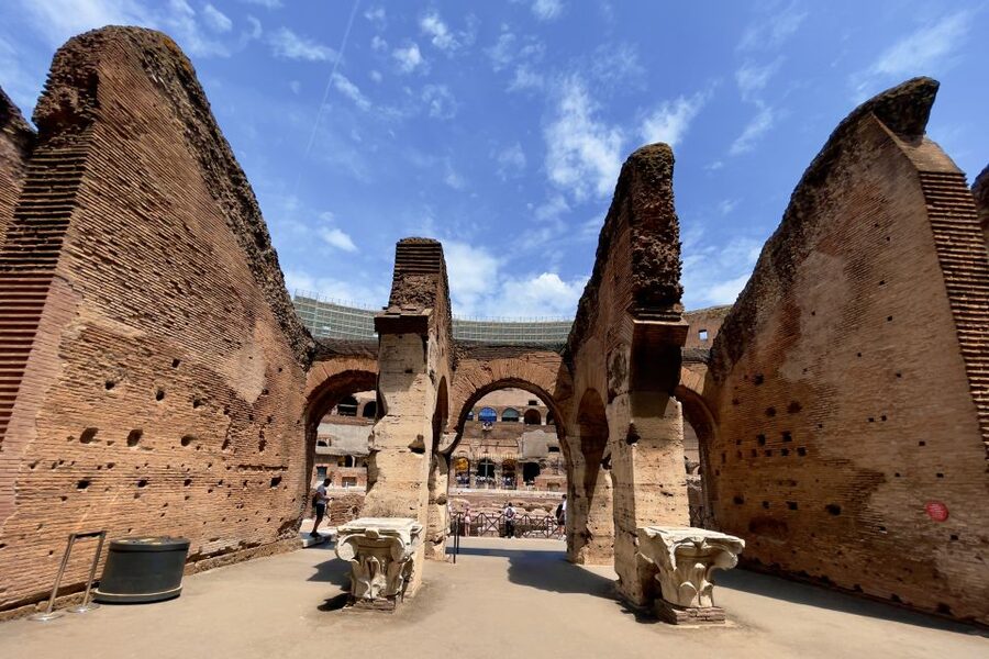 Rome: Colosseum Guided Tour with Entry Tickets - Why a guided Colosseum visit helps