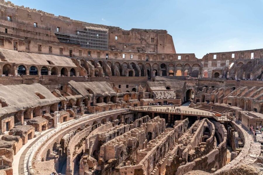 Rome: Colosseum Guided Tour with Forum Entry Experience - Meeting your guide near the Colosseum