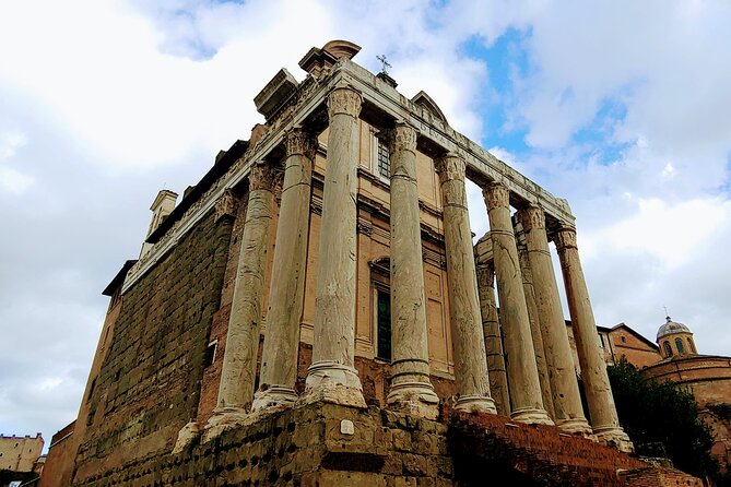 Rome: Colosseum Guided Tour with Roman Forum and Palatine hill - Should you book the Colosseum, Forum, and Palatine tour?