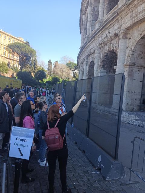 Rome: Colosseum, Palatine Hill, & Roman Forum Walking Tour - Heat, crowds, and the physical effort