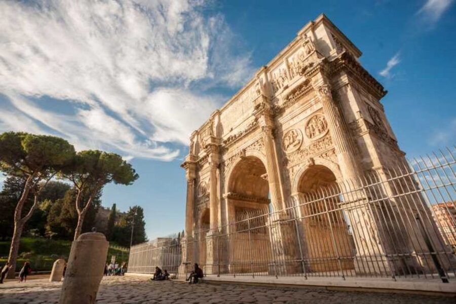 Rome: Colosseum, Palatine & Roman Forum Tour w/Entry Ticket - The second level offers the best overall views