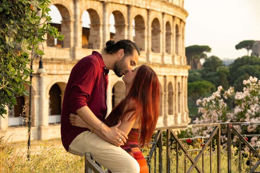 Rome: Colosseum Private Photoshoot - What this Colosseum photoshoot is really like