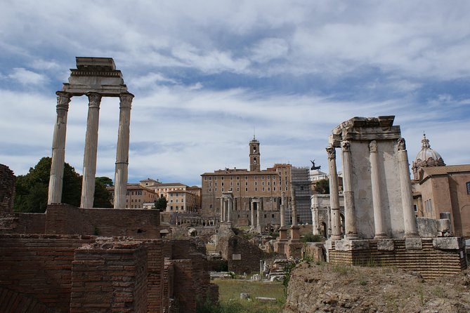Rome: Colosseum, Roman Forum and Palatine Hill Private Tour - Palatine Hill and the Palace of the Emperors