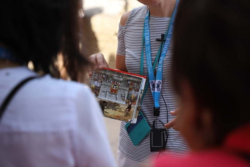 Rome: Colosseum & Roman Forum Guided Tour - Meeting near the Colosseum metro stop