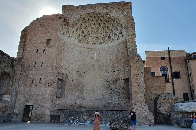 Rome: Colosseum, Roman Forum & Palatine Hill Experience - Entering the Colosseum and passing security