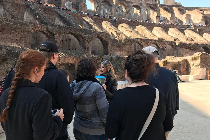 Rome: Colosseum, Roman Forum & Palatine Hill Guided Tour - Guides, languages, and the group experience