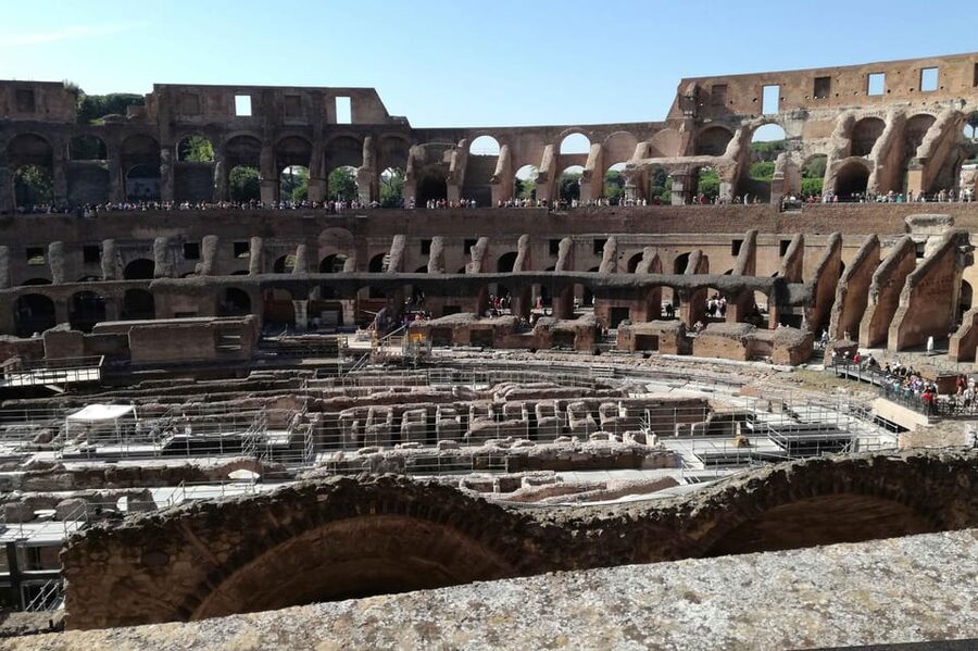 Rome: Colosseum, Roman Forum & Palatine Hill Tour - Who should book this Colosseum tour?