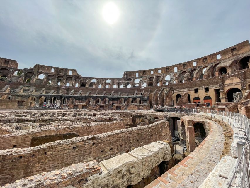 Rome: Colosseum Tour with Access to the Gladiator Arena - One hour inside the Colosseum