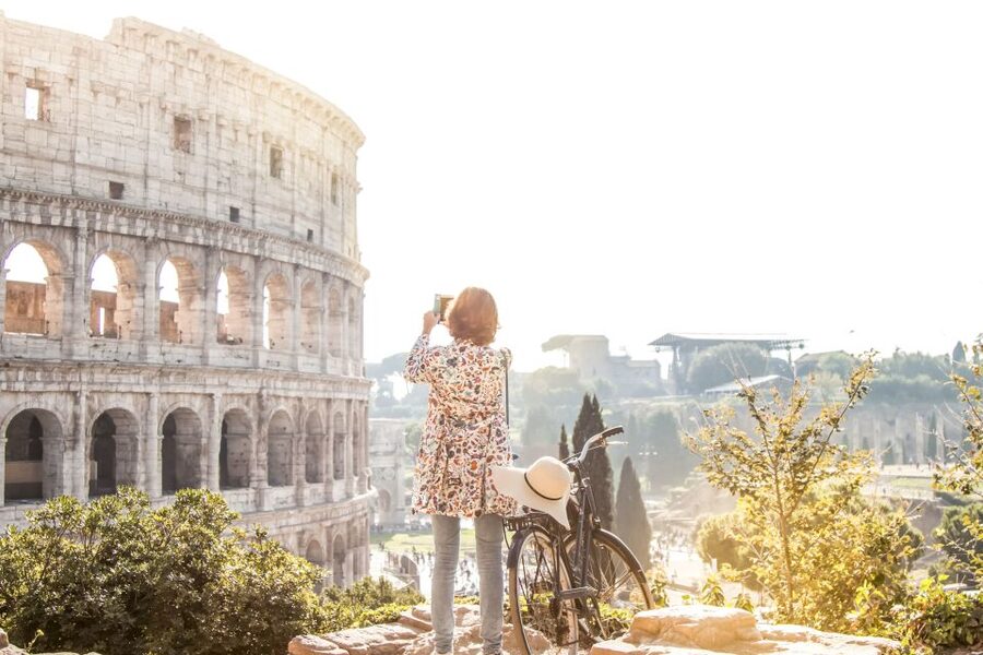 Rome: Colosseum Underground, Arena & Forum Tour - The guides are the heart of the experience