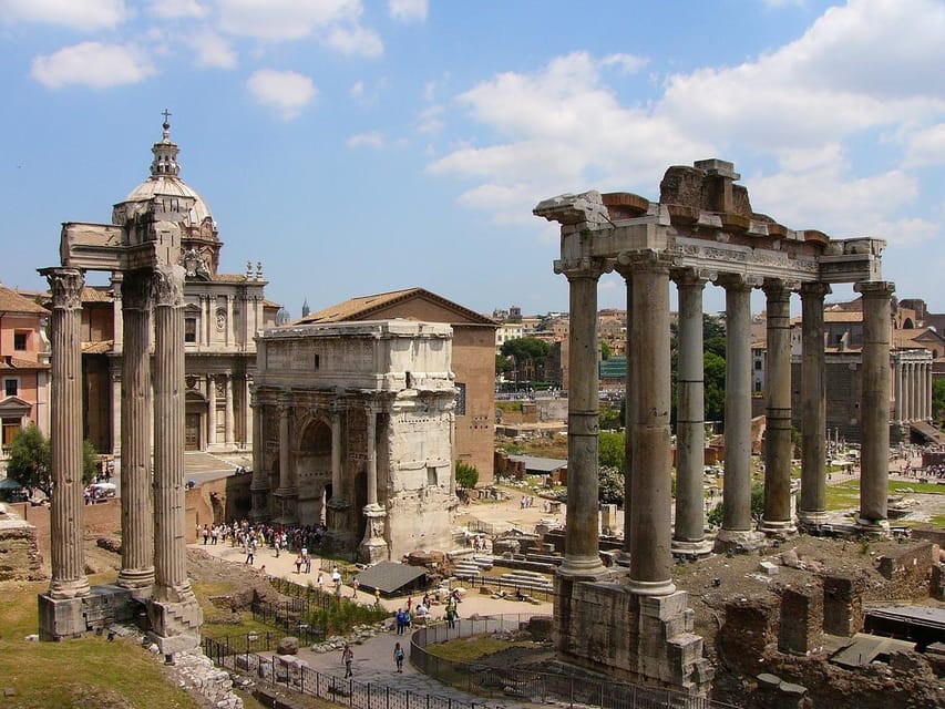 Rome: Colosseum with Access to Arena Floor and Ancient Rome - Using the audio guide app