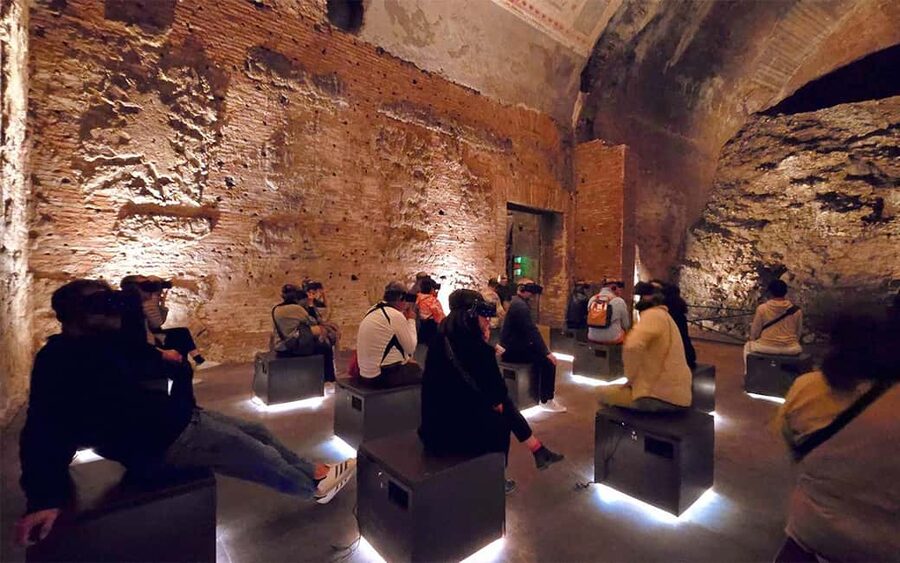 Rome: Domus Aurea Tour with Virtual Reality Experience - Entering the east and west wings