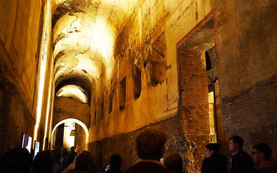 Rome: Domus Aurea Tour with Virtual Reality Experience - The Octagonal Room and Roman engineering