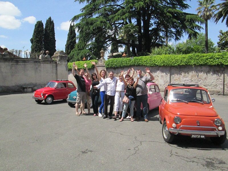 Rome Driving Tour By Vintage Fiat 500 - Trastevere in a car built for tight streets
