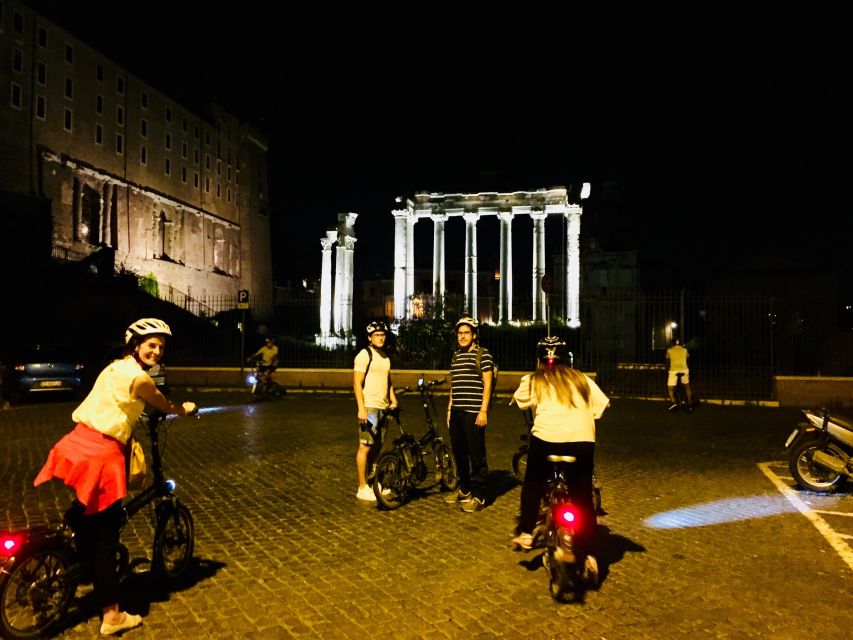 Rome: E-Bike Night Tour with Food and Wine Tasting - Trajan’s Market and the final Colosseum view
