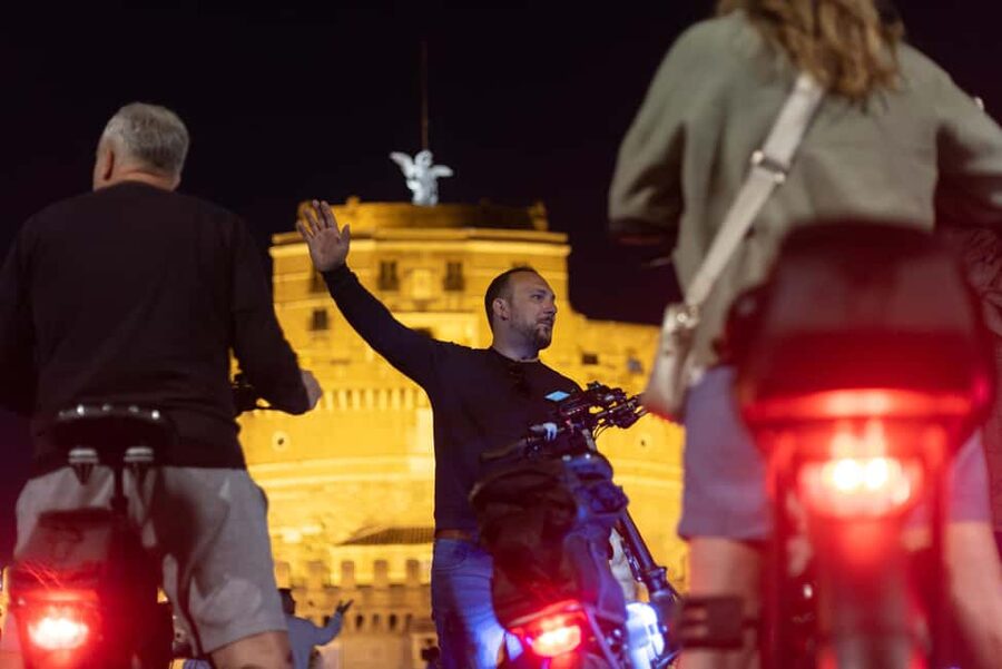 Rome: E-Bike Night Tour with Food and Wine Tasting - The Jewish Ghetto and Theatre of Marcellus