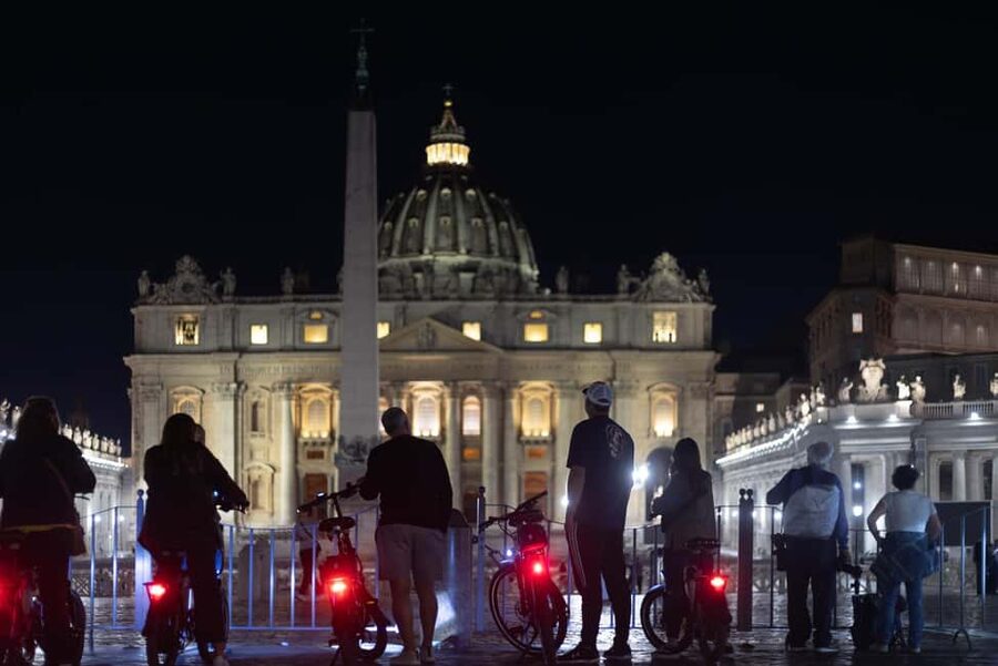 Rome: E-Bike Night Tour with Food and Wine Tasting - Starting at Santa Maria Maggiore