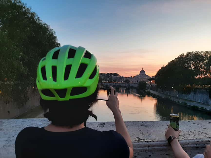 Rome: E-Bike Sunset Tour with Pizza Option - The Colosseum and Roman Forum Set the Scene
