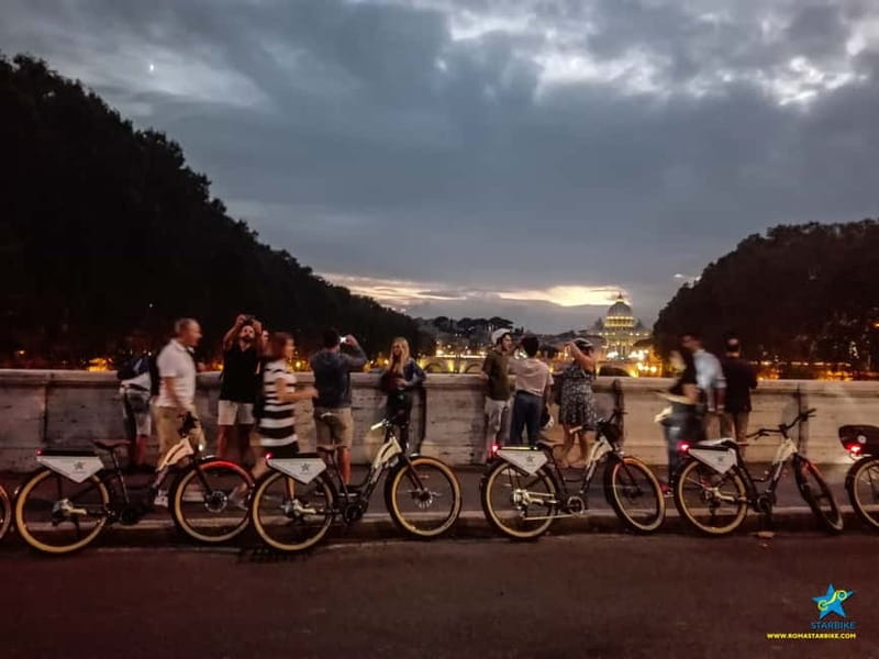 Rome: E-Bike Sunset Tour with Pizza Option - Piazza Navona and the Pantheon in the Evening