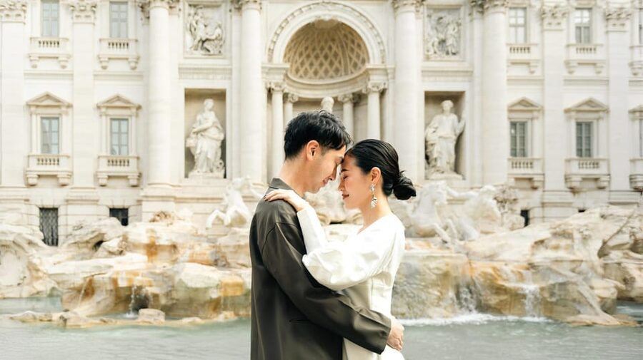 Rome: Early Morning Private Photoshoot at Iconic Landmarks - The Pantheon and Spanish Steps add variety