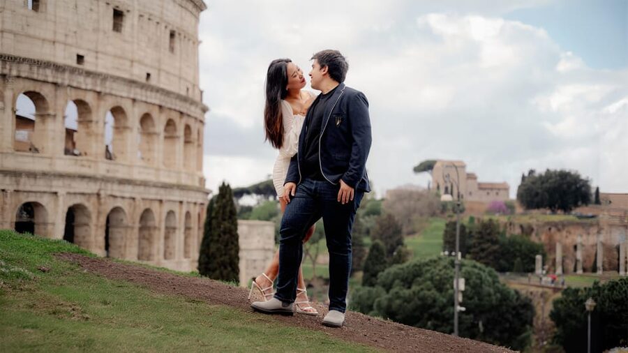 Rome: Early Morning Private Photoshoot at Iconic Landmarks - Posing help makes this useful for camera-shy people