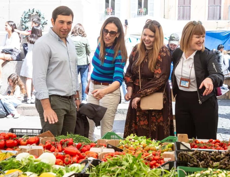 Rome: Eat Like a Roman Ghetto & Campo de' Fiori Food Tour - Campo de’ Fiori, market stalls, and Roman staples