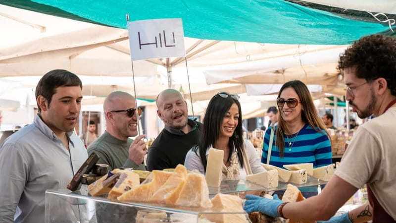 Rome: Eat Like a Roman Ghetto & Campo de' Fiori Food Tour - Pizza, bakeries, and the value of small tastings