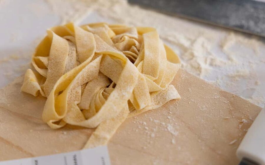 Rome: Enjoy Spritz and Pasta Making in Piazza Navona - The social side of the evening