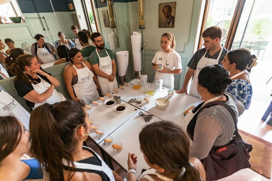 Rome: Fettuccine and Tiramisu Cooking Class with Wine - Who will enjoy this class most?