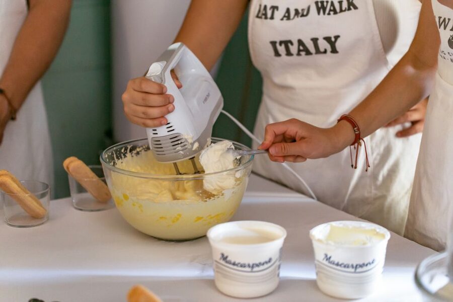 Rome: Fettuccine and Tiramisu Cooking Class with Wine - Starting at Restaurant Gusto in central Rome